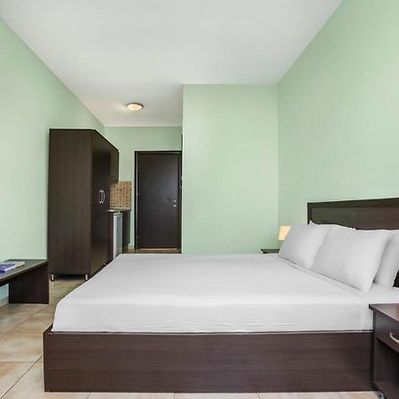 Hotel Poseidon Пефкохори Экстерьер фото