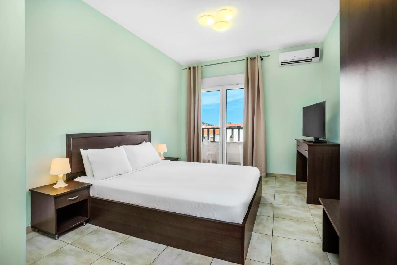 Hotel Poseidon Пефкохори Экстерьер фото